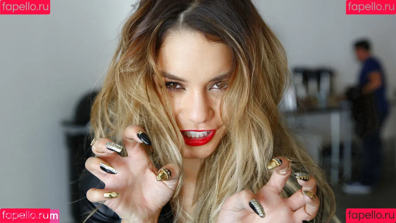 Vanessa Hudgens / VanessaHudgens Onlyfans Photo Gallery 