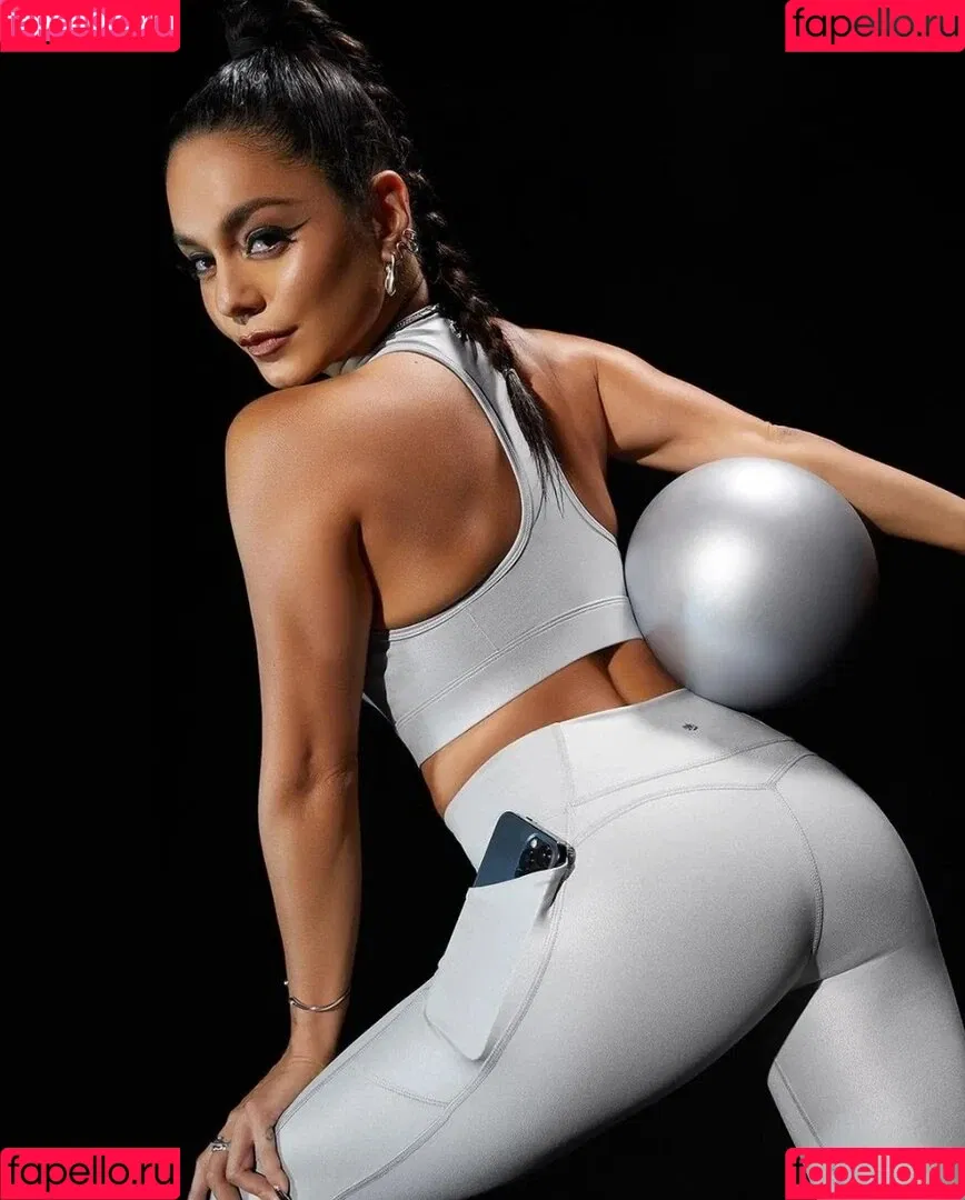 Vanessa Hudgens / VanessaHudgens Onlyfans Photo Gallery 