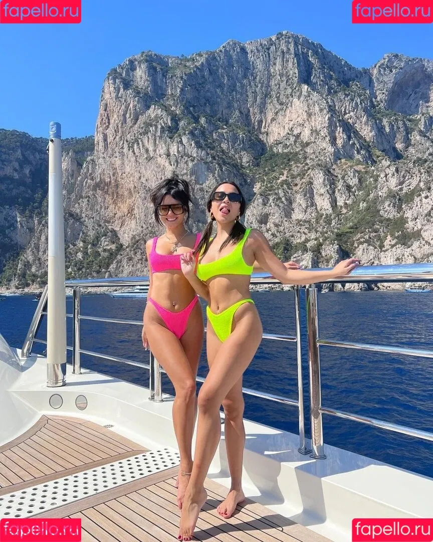 Vanessa Hudgens / VanessaHudgens Onlyfans Photo Gallery 