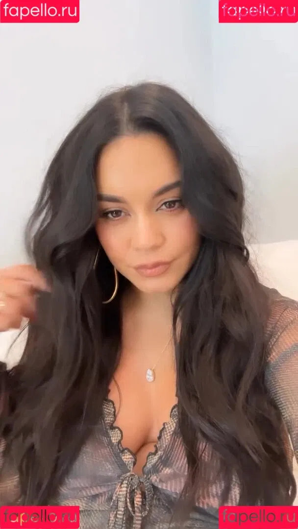 Vanessa Hudgens / VanessaHudgens Onlyfans Photo Gallery 