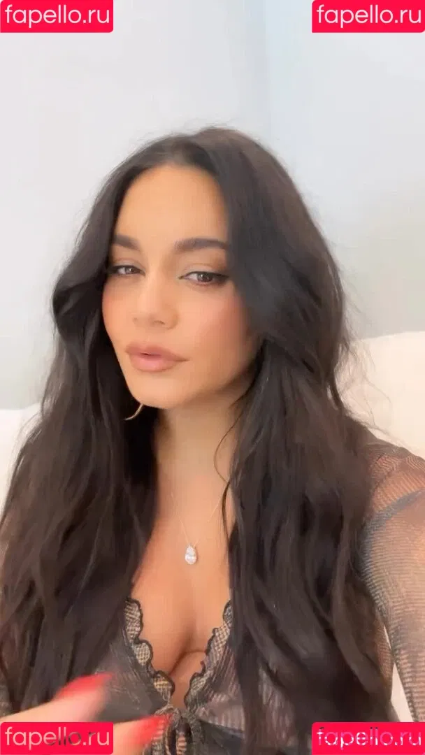Vanessa Hudgens / VanessaHudgens Onlyfans Photo Gallery 