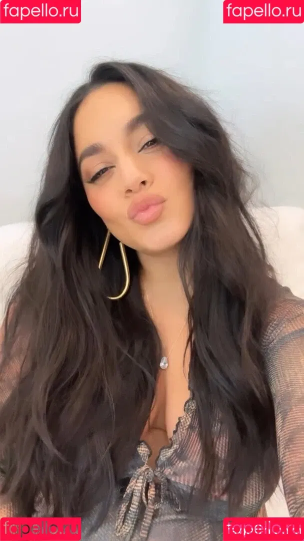 Vanessa Hudgens / VanessaHudgens Onlyfans Photo Gallery 
