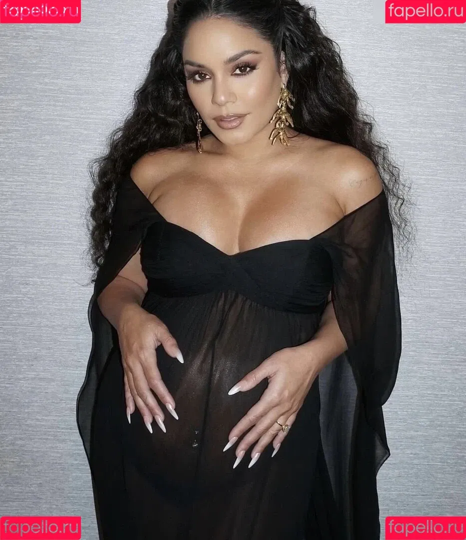 Vanessa Hudgens / VanessaHudgens Onlyfans Photo Gallery 