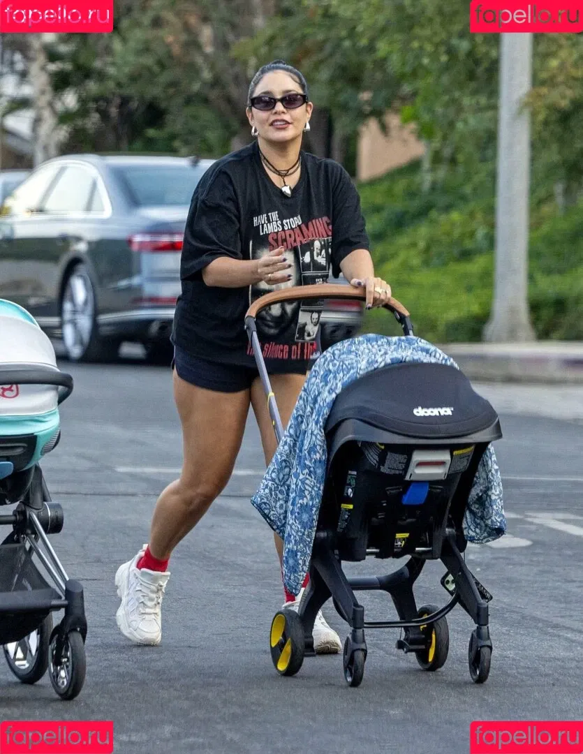 Vanessa Hudgens / VanessaHudgens Onlyfans Photo Gallery 