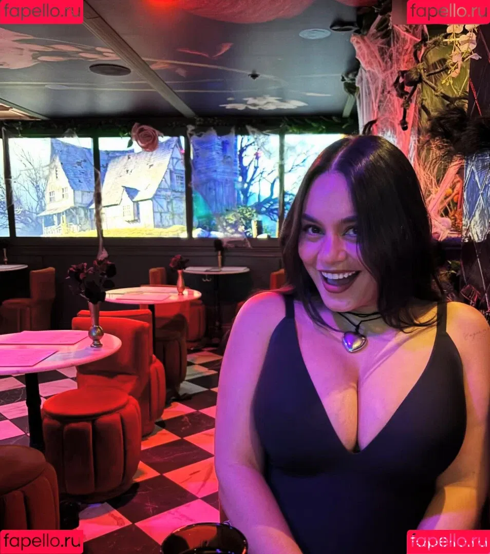 Vanessa Hudgens / VanessaHudgens Onlyfans Photo Gallery 