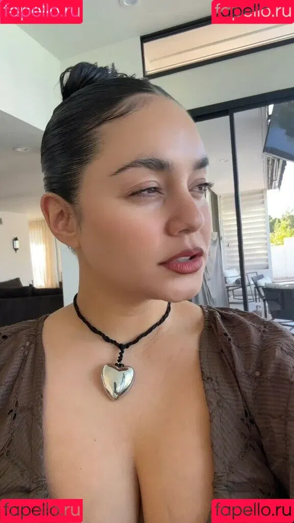 Vanessa Hudgens / VanessaHudgens Onlyfans Photo Gallery 
