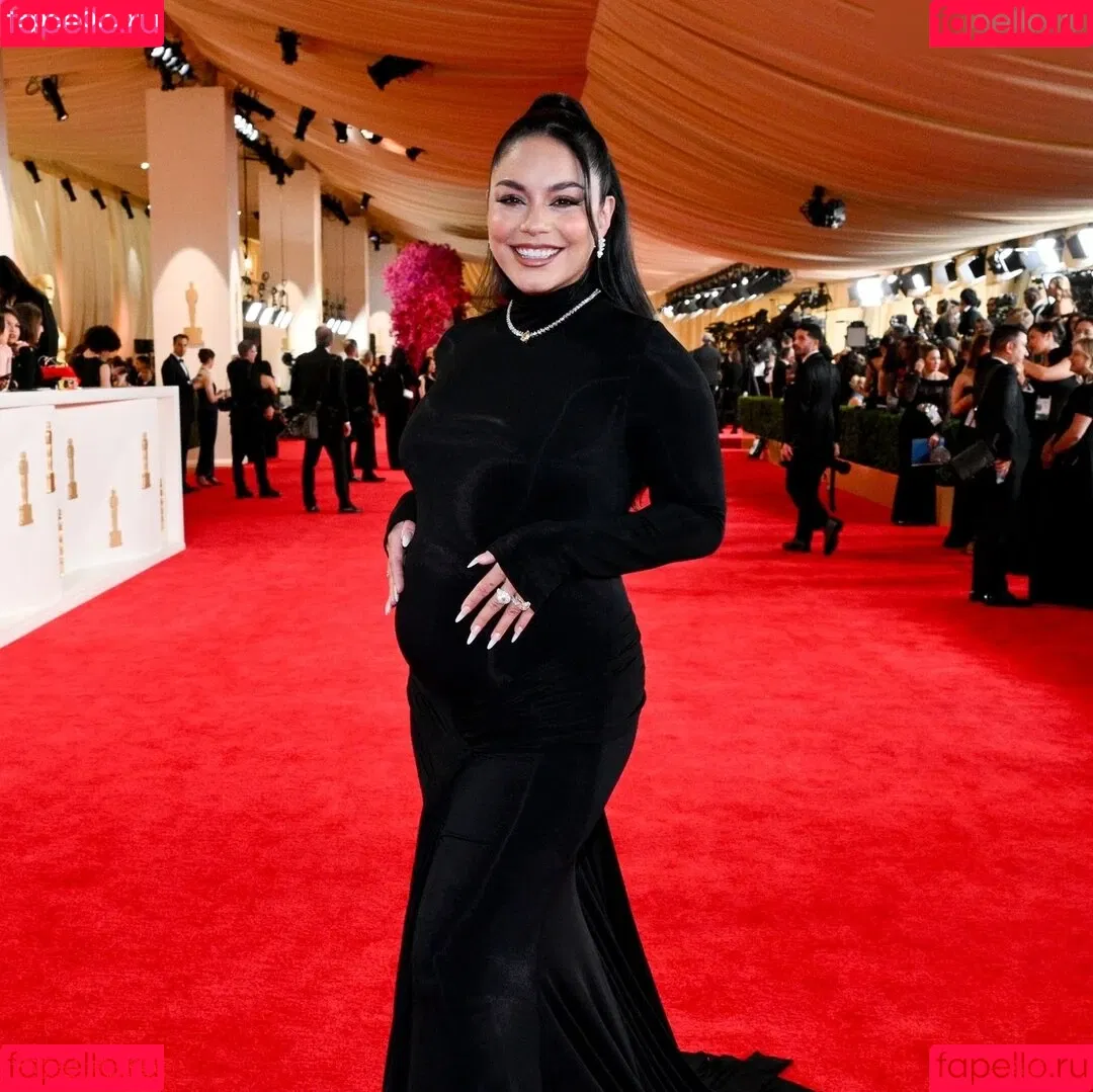 Vanessa Hudgens / VanessaHudgens Onlyfans Photo Gallery 