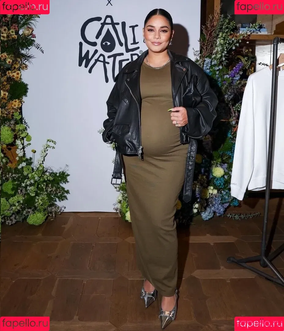 Vanessa Hudgens / VanessaHudgens Onlyfans Photo Gallery 