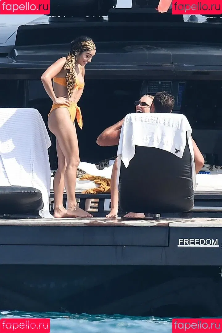 Vanessa Hudgens / VanessaHudgens Onlyfans Photo Gallery 