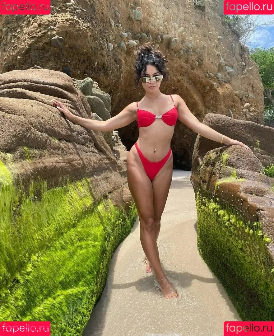 Vanessa Hudgens / VanessaHudgens Onlyfans Photo Gallery 