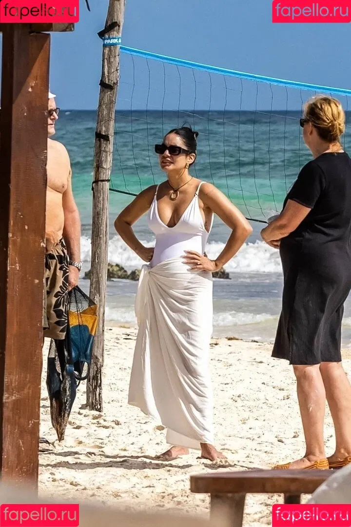 Vanessa Hudgens / VanessaHudgens Onlyfans Photo Gallery 