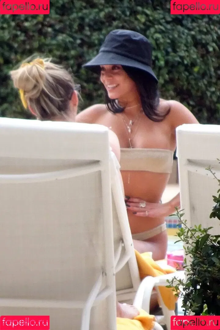 Vanessa Hudgens / VanessaHudgens Onlyfans Photo Gallery 