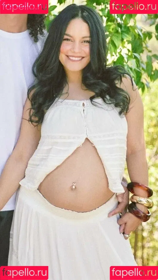 Vanessa Hudgens / VanessaHudgens Onlyfans Photo Gallery 
