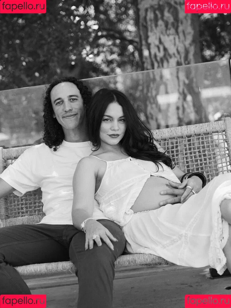 Vanessa Hudgens / VanessaHudgens Onlyfans Photo Gallery 