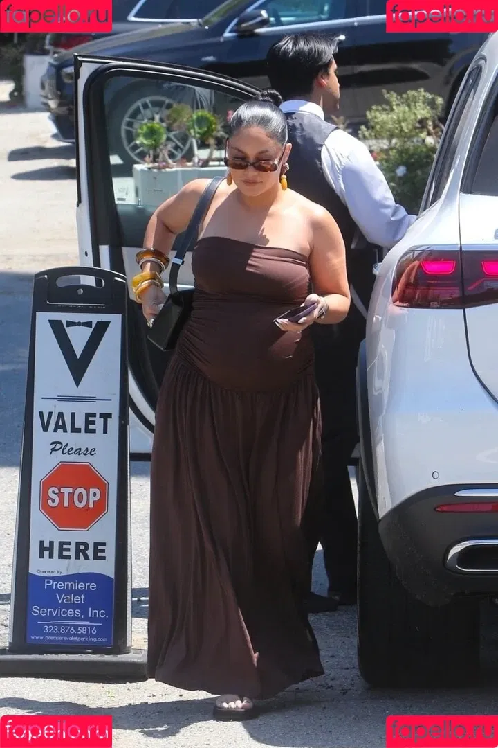 Vanessa Hudgens / VanessaHudgens Onlyfans Photo Gallery 