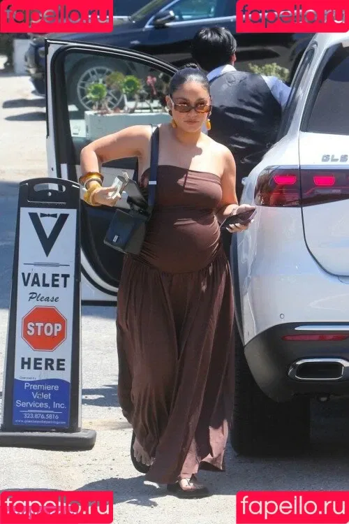 Vanessa Hudgens / VanessaHudgens Onlyfans Photo Gallery 