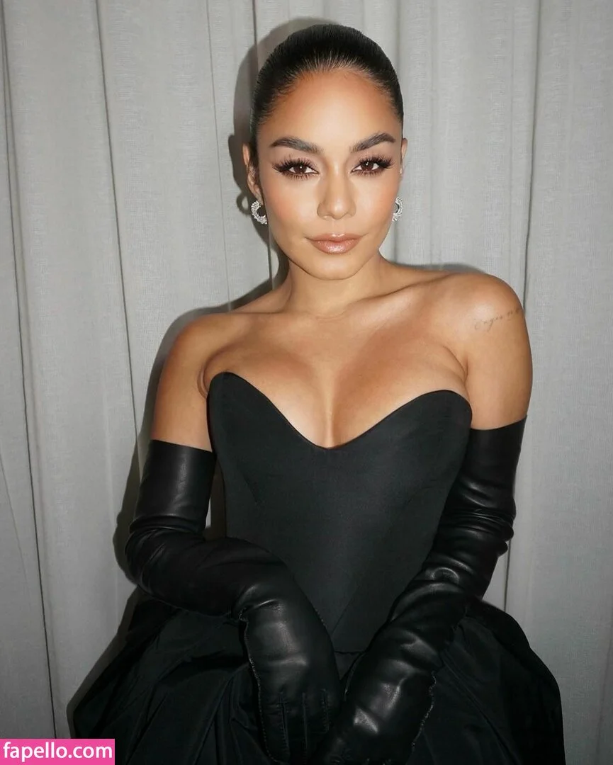 Vanessa Hudgens / VanessaHudgens Onlyfans Photo Gallery 