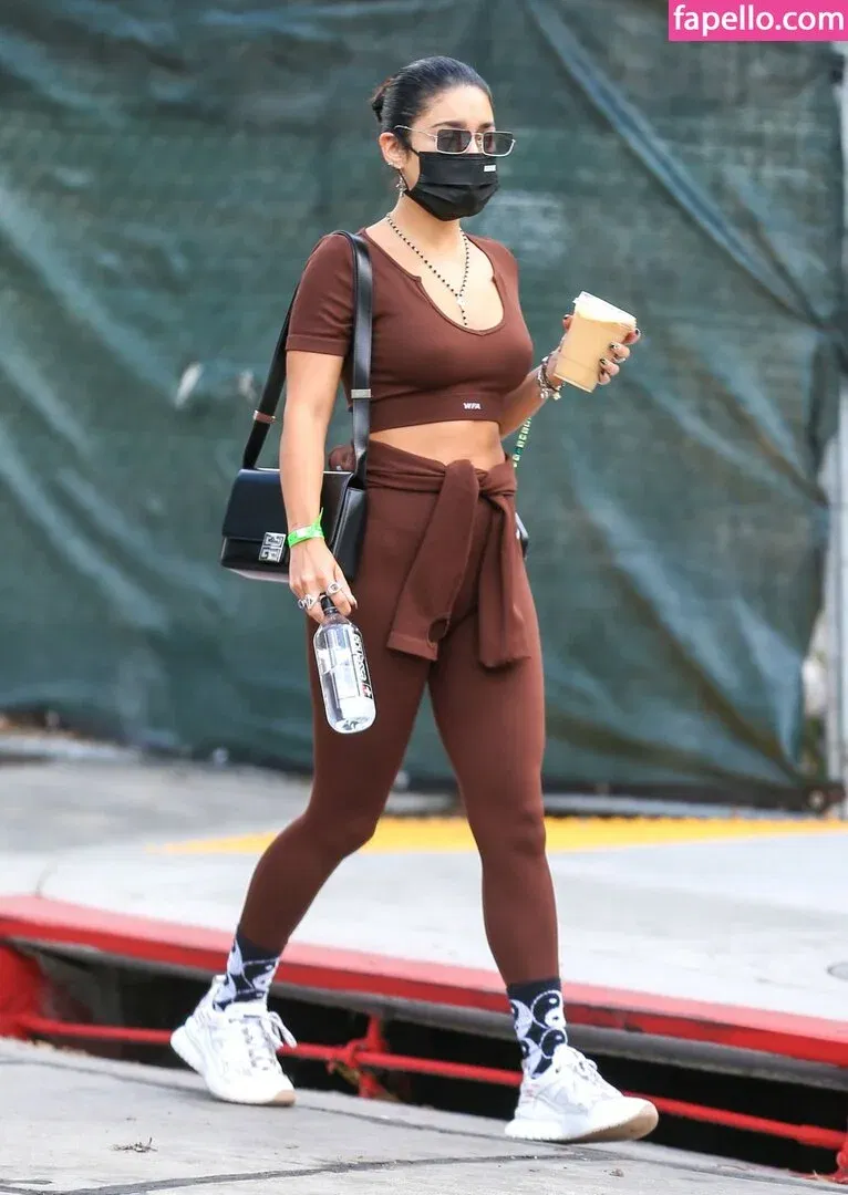 Vanessa Hudgens / VanessaHudgens Onlyfans Photo Gallery 