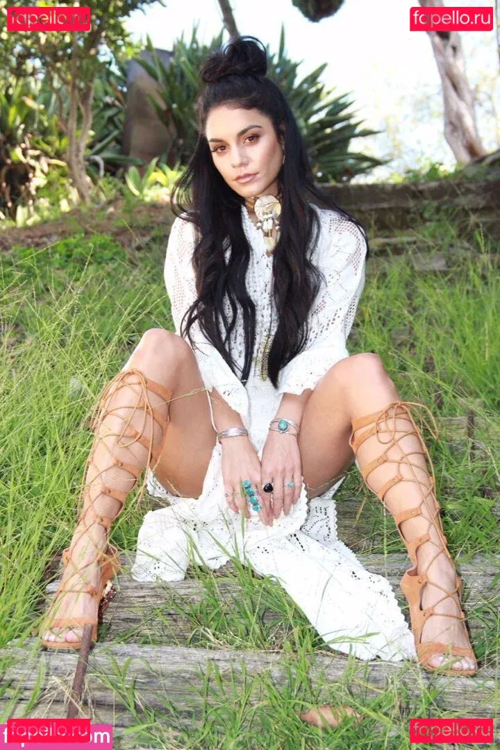 Vanessa Hudgens / VanessaHudgens Onlyfans Photo Gallery 