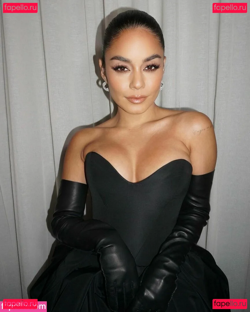 Vanessa Hudgens / VanessaHudgens Onlyfans Photo Gallery 