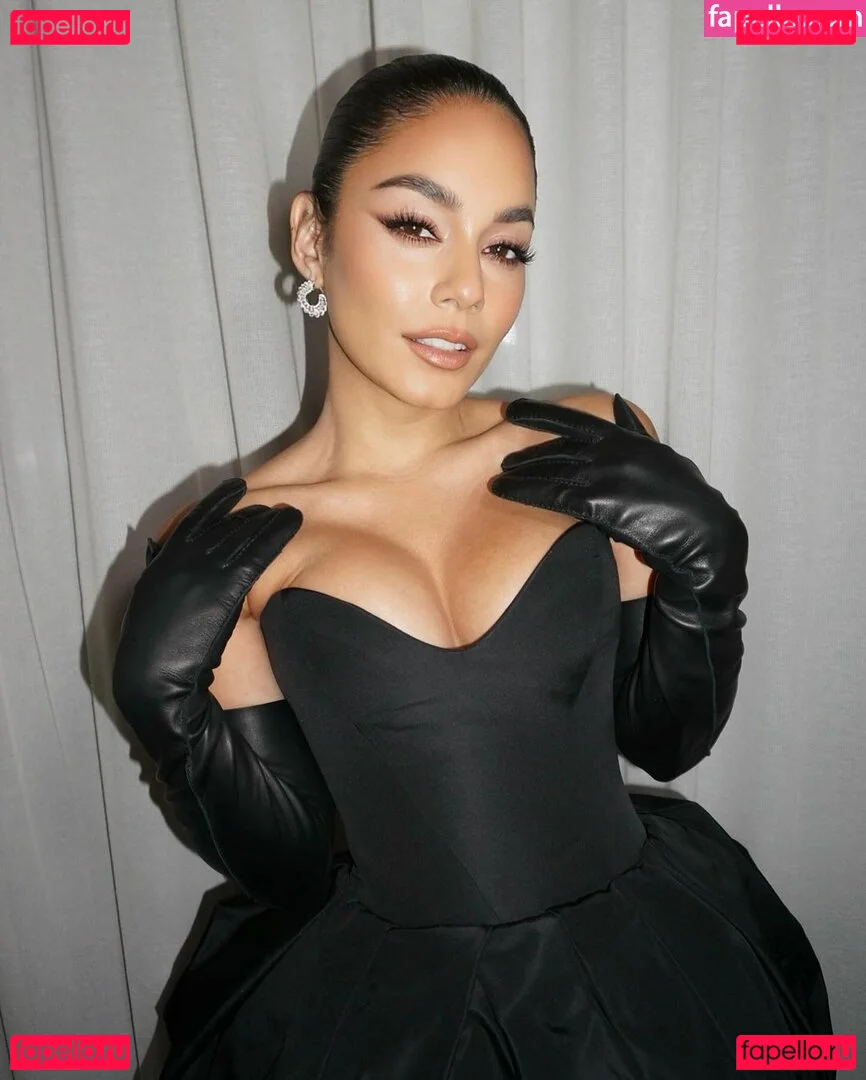 Vanessa Hudgens / VanessaHudgens Onlyfans Photo Gallery 