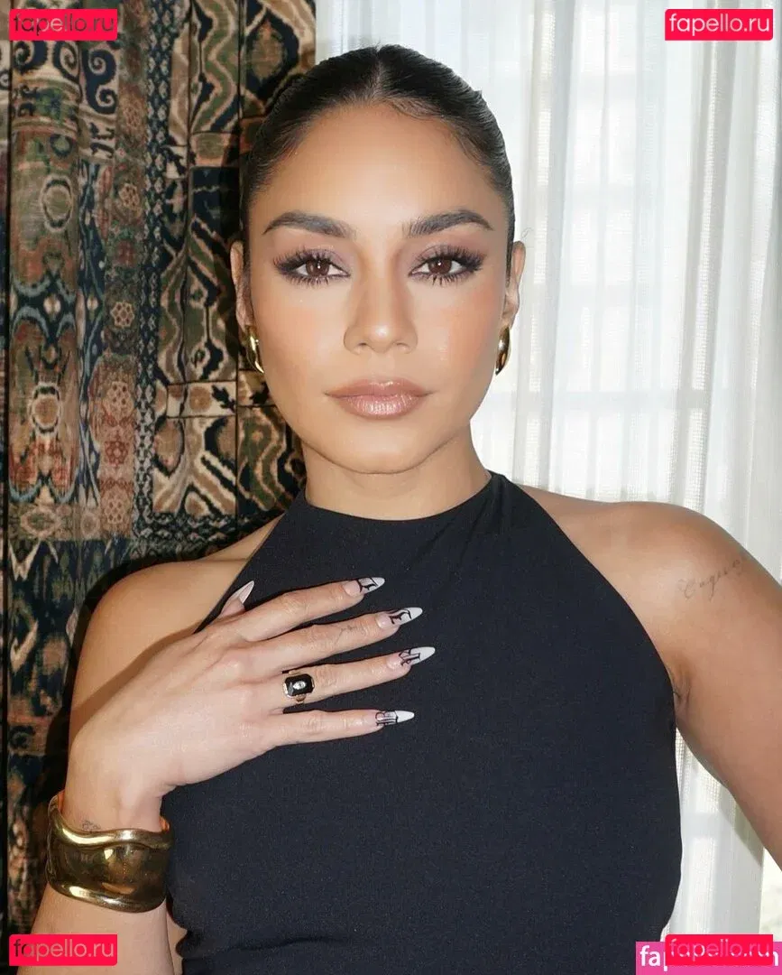 Vanessa Hudgens / VanessaHudgens Onlyfans Photo Gallery 