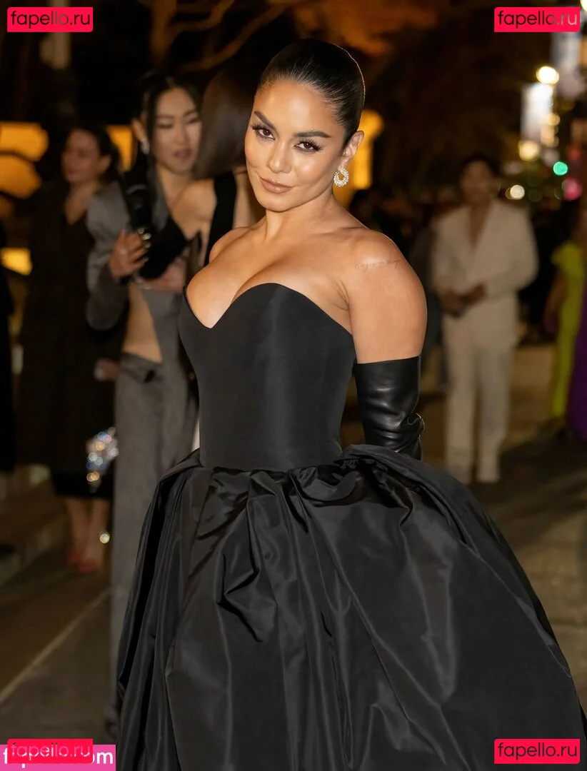 Vanessa Hudgens / VanessaHudgens Onlyfans Photo Gallery 