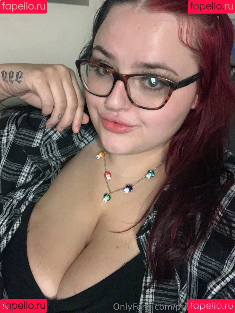 http.princxss / princ_x_x_xss Onlyfans Photo Gallery 
