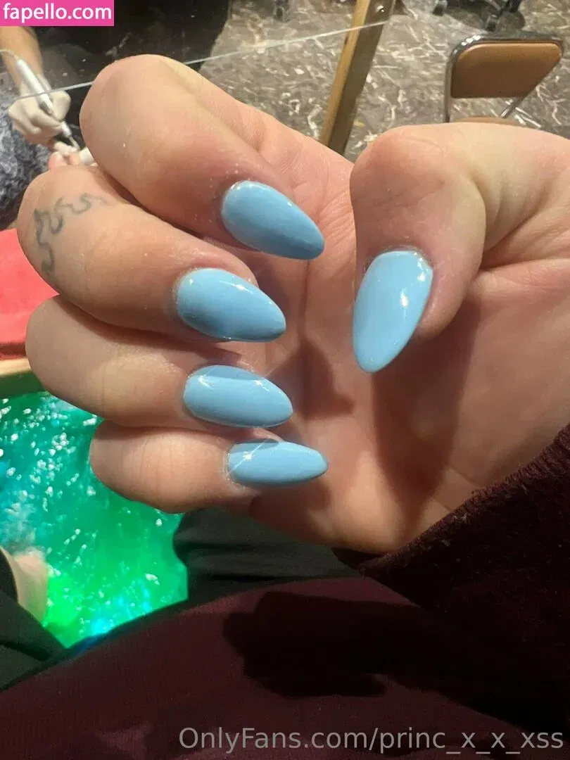 http.princxss / princ_x_x_xss Onlyfans Photo Gallery 