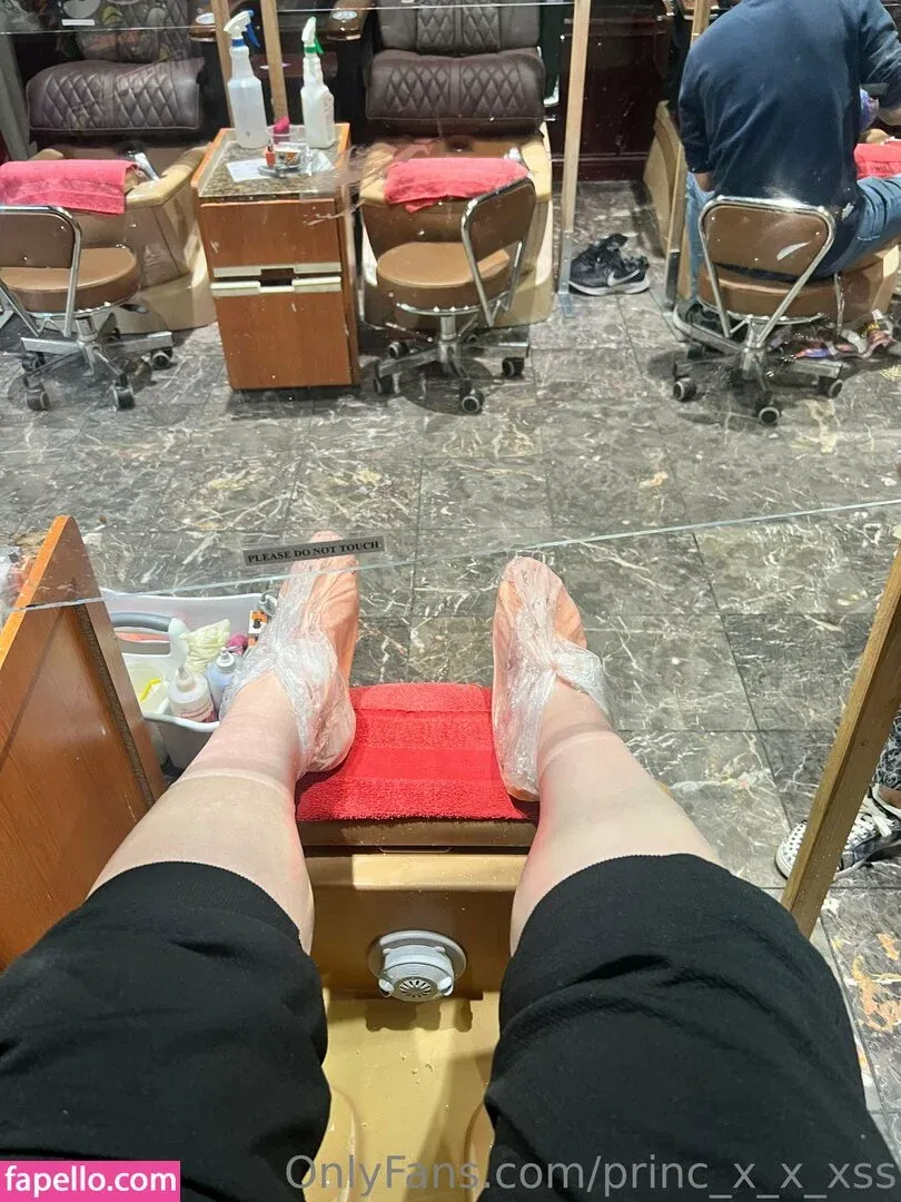 http.princxss / princ_x_x_xss Onlyfans Photo Gallery 