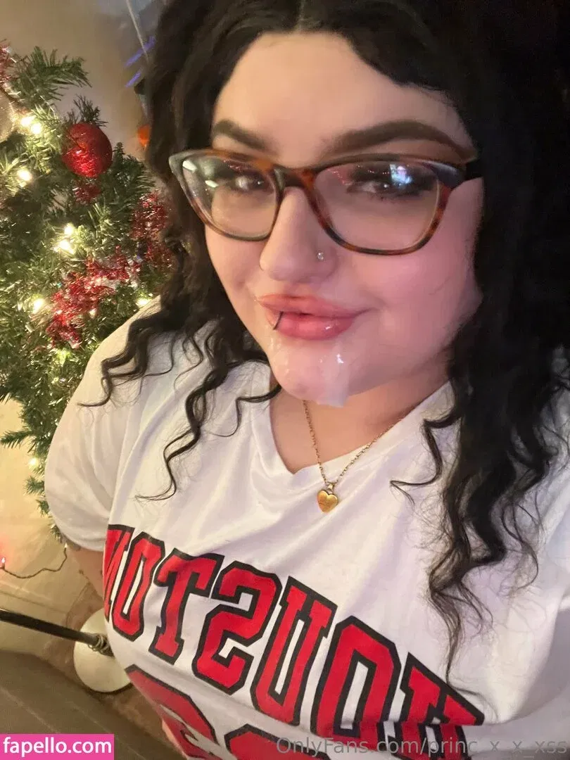 http.princxss / princ_x_x_xss Onlyfans Photo Gallery 