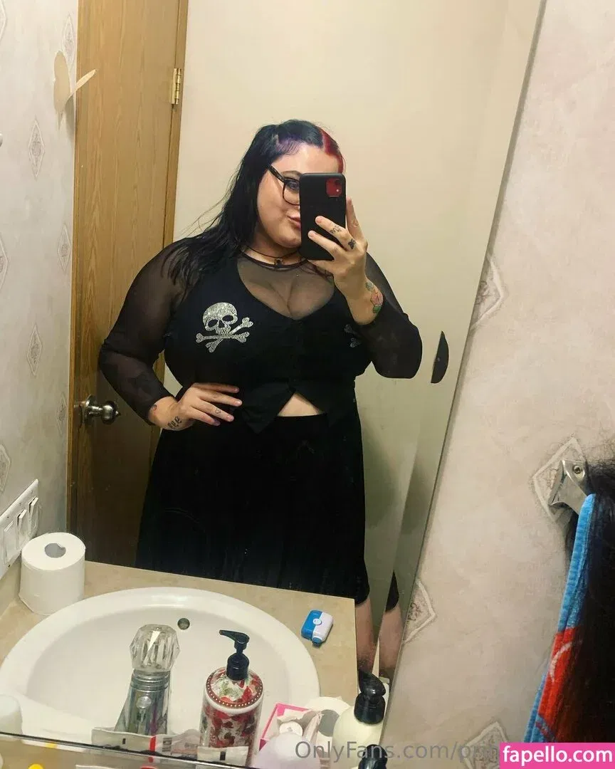 http.princxss / princ_x_x_xss Onlyfans Photo Gallery 