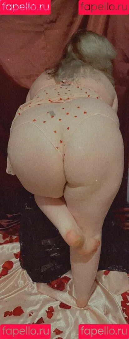 cuteasf11 / cutepeaches2 Onlyfans Photo Gallery 