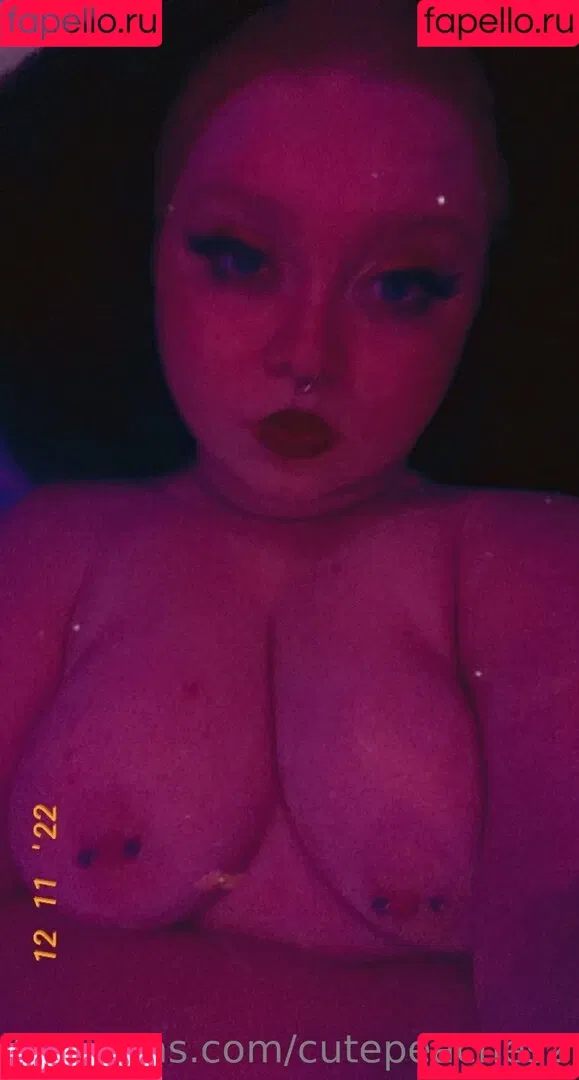 cuteasf11 / cutepeaches2 Onlyfans Photo Gallery 