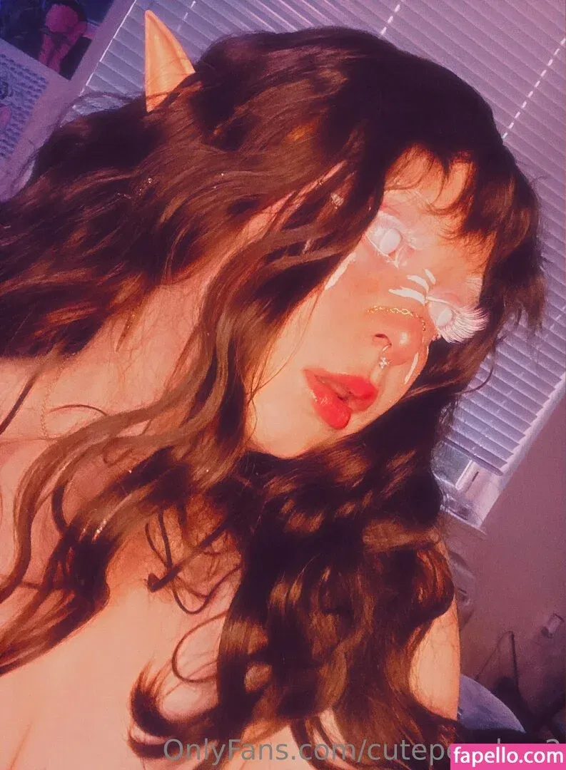 cuteasf11 / cutepeaches2 Onlyfans Photo Gallery 