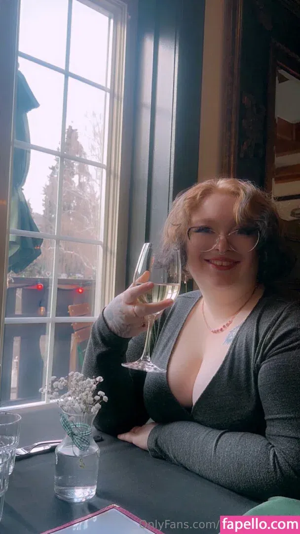 cuteasf11 / cutepeaches2 Onlyfans Photo Gallery 