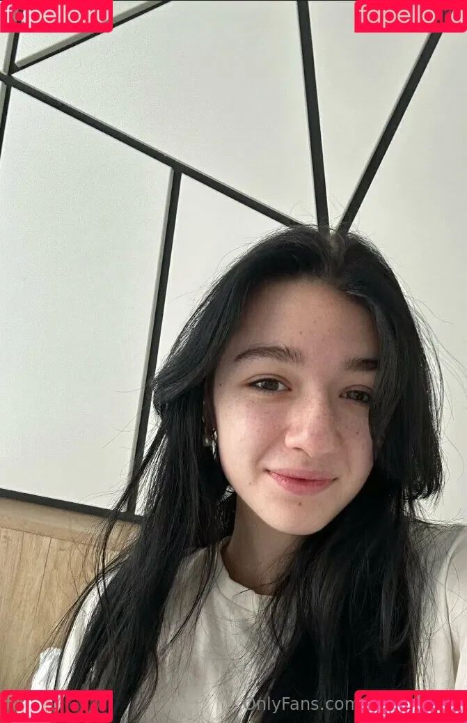 alinaboobs / alinaboz Onlyfans Photo Gallery 