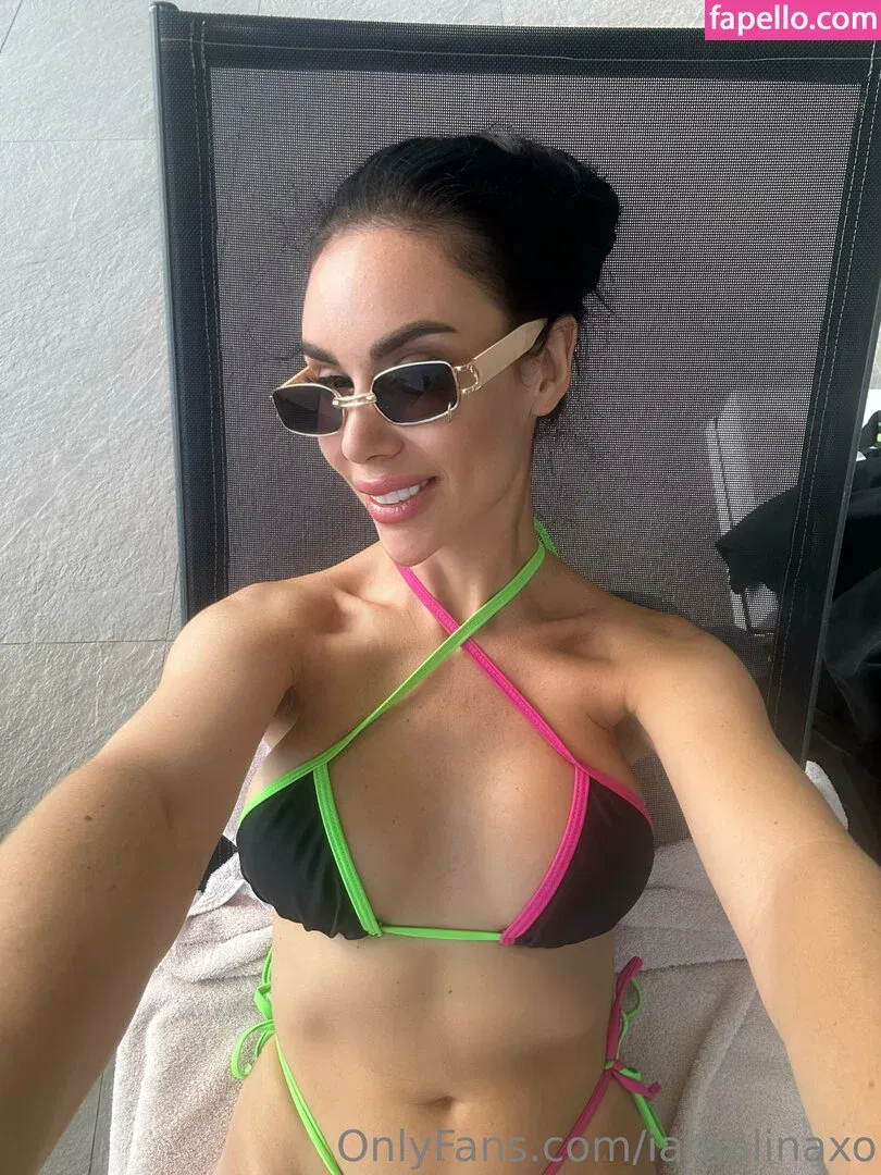 alinaboobs / alinaboz Onlyfans Photo Gallery 