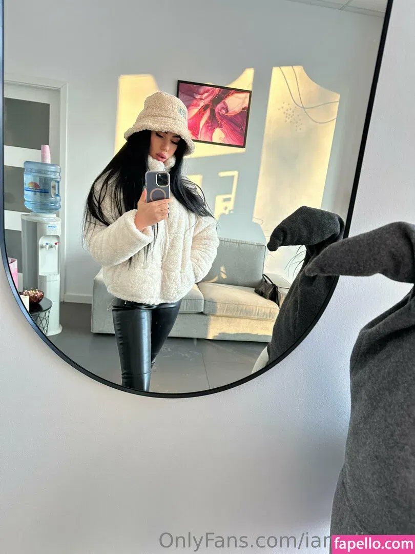 alinaboobs / alinaboz Onlyfans Photo Gallery 