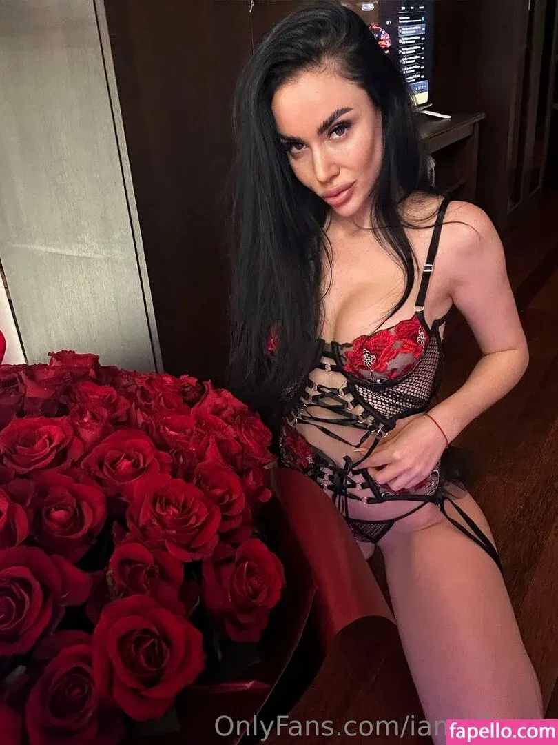 alinaboobs / alinaboz Onlyfans Photo Gallery 