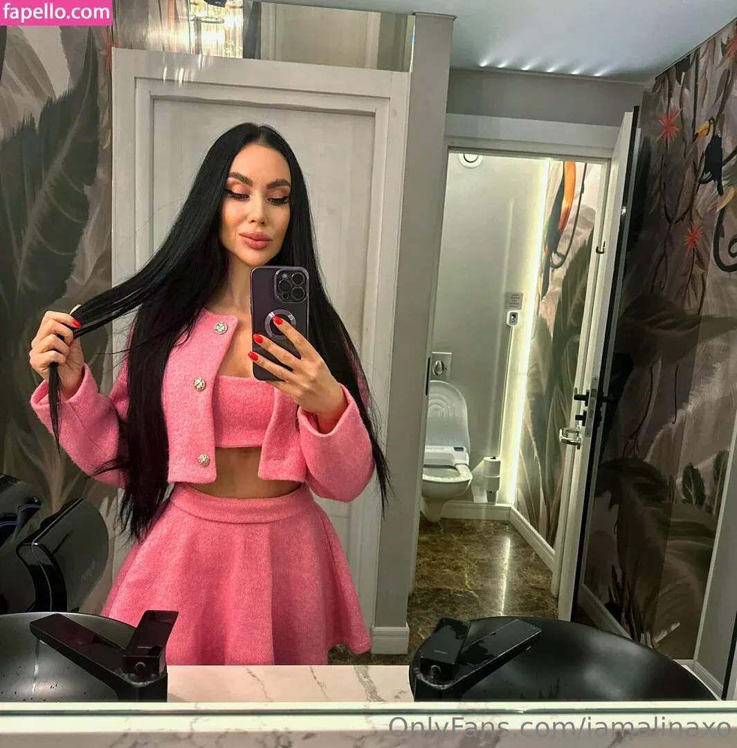 alinaboobs / alinaboz Onlyfans Photo Gallery 