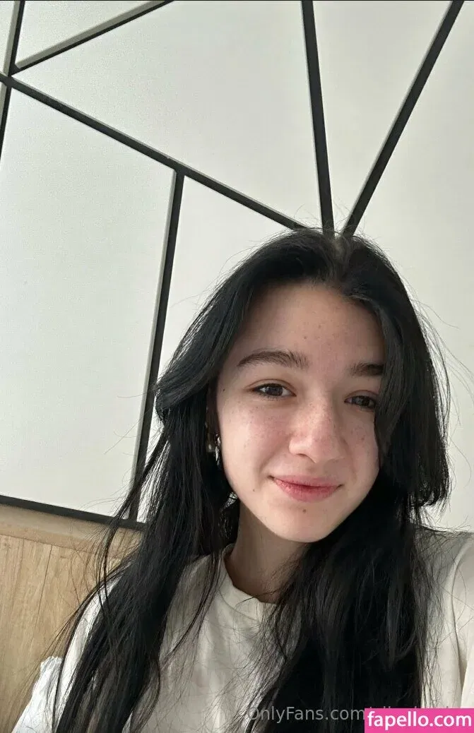 alinaboobs / alinaboz Onlyfans Photo Gallery 