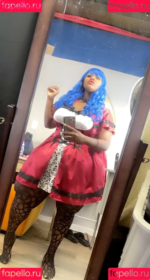 beverlyblue3x / beverlyblueofficial Onlyfans Photo Gallery 