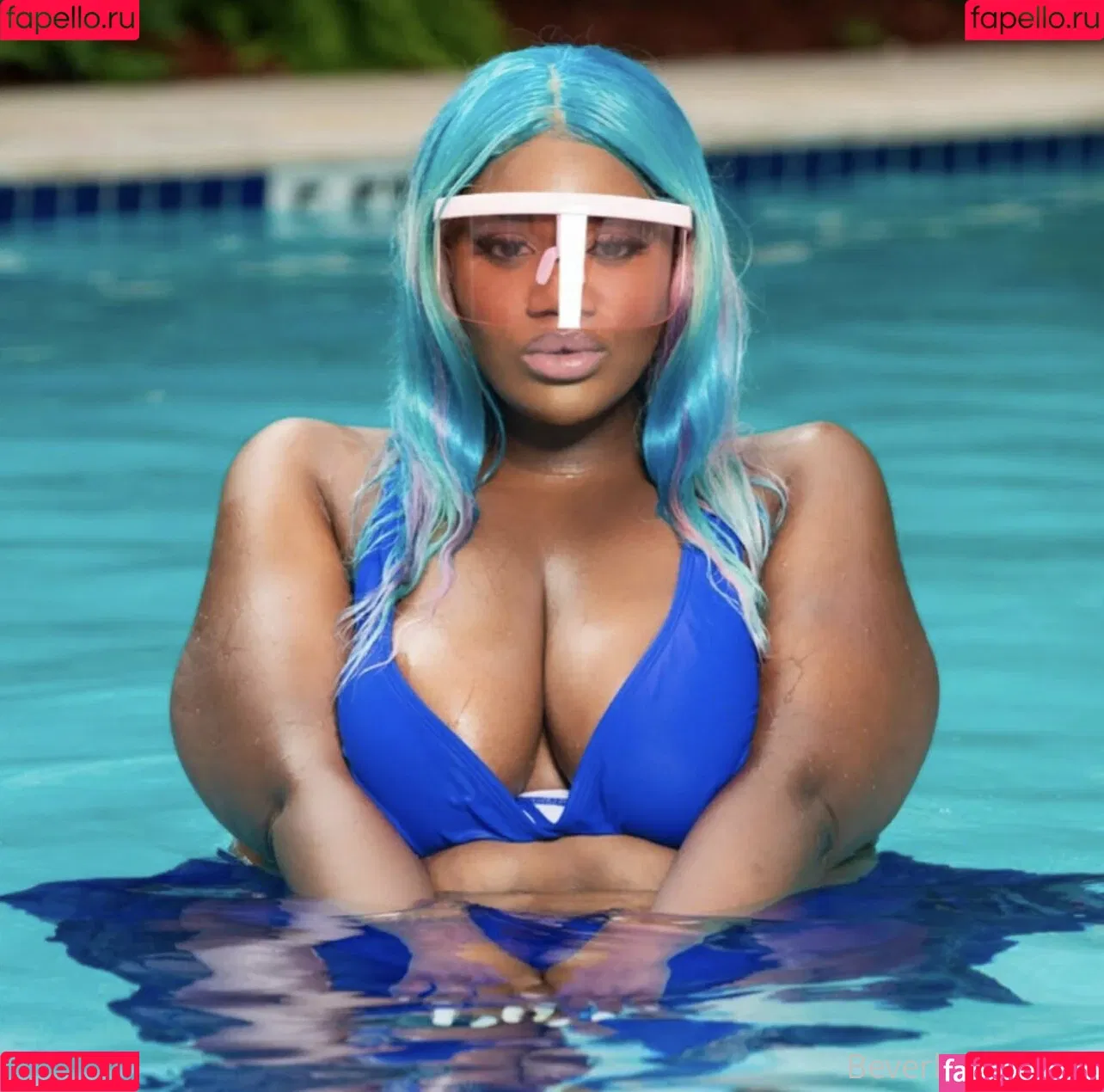 beverlyblue3x / beverlyblueofficial Onlyfans Photo Gallery 