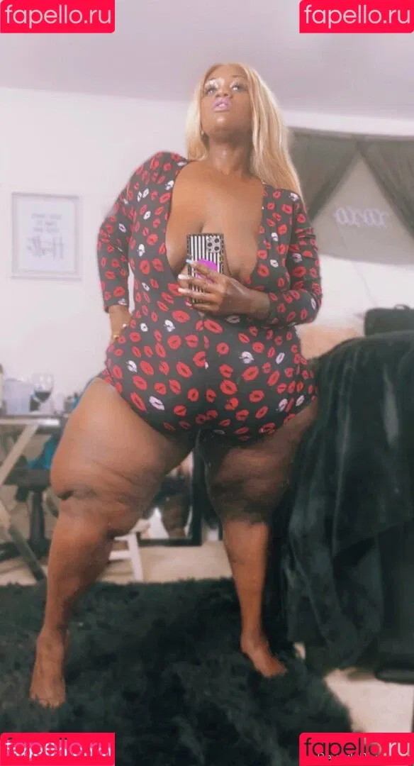 beverlyblue3x / beverlyblueofficial Onlyfans Photo Gallery 