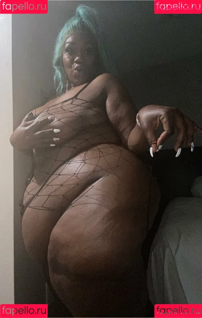 beverlyblue3x / beverlyblueofficial Onlyfans Photo Gallery 