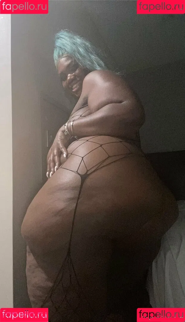 beverlyblue3x / beverlyblueofficial Onlyfans Photo Gallery 