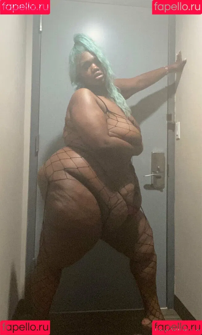 beverlyblue3x / beverlyblueofficial Onlyfans Photo Gallery 