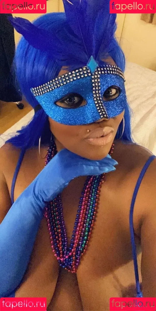 beverlyblue3x / beverlyblueofficial Onlyfans Photo Gallery 