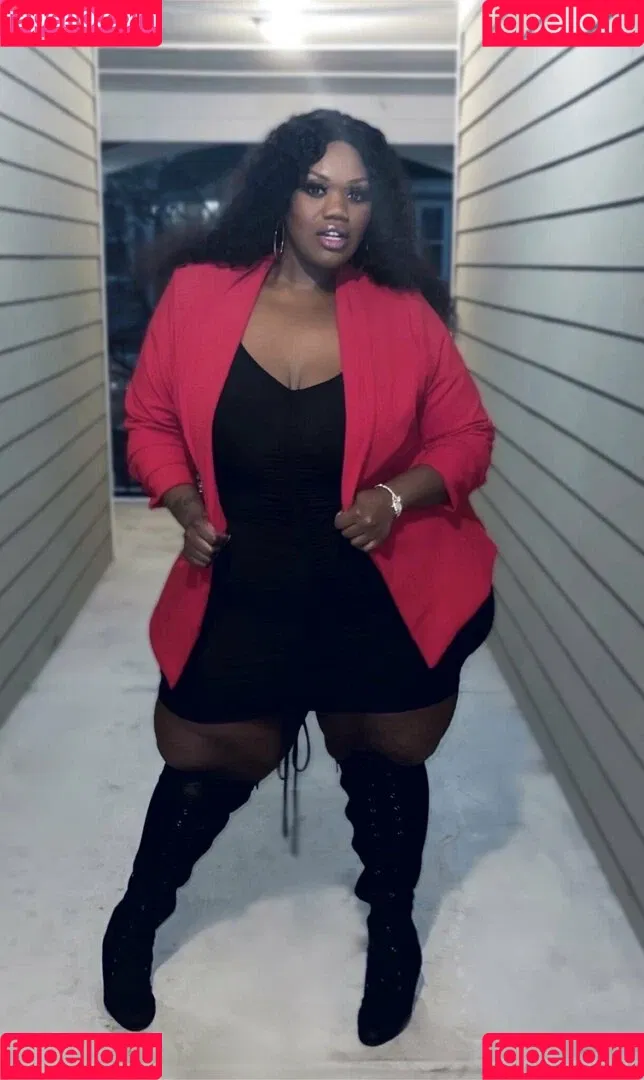 beverlyblue3x / beverlyblueofficial Onlyfans Photo Gallery 